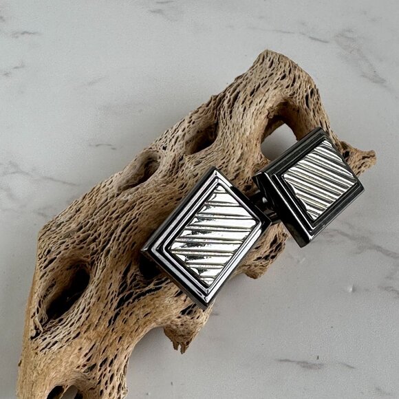 Gunmetal & Silver Rectangular Stripe Cufflinks For Men - Picture 7 of 8